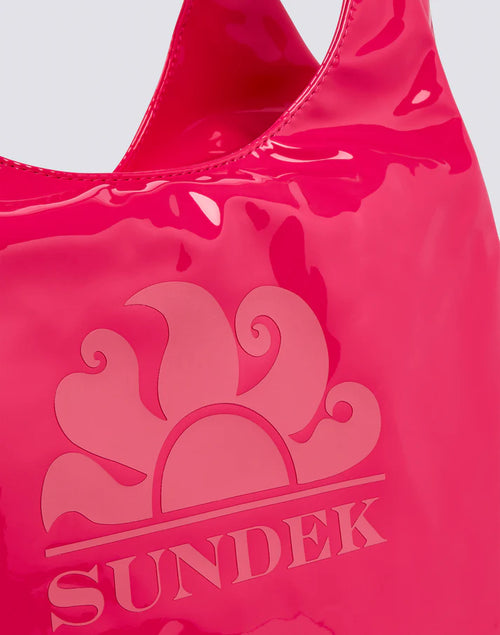 color:pink
