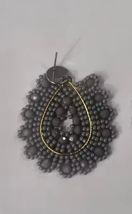 color:grau
