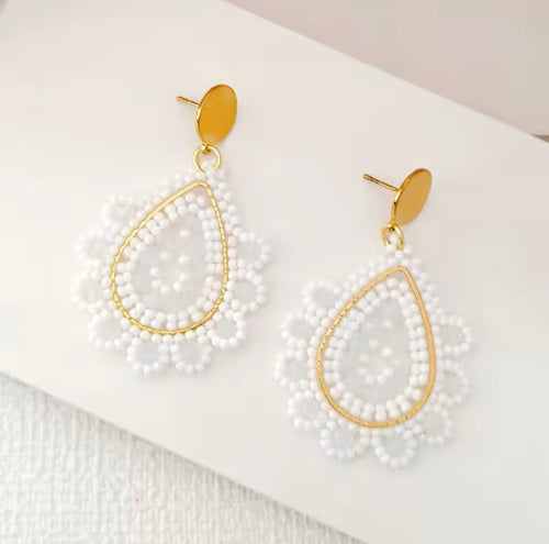 Ohrstecker Beads " Drops Pure White"
