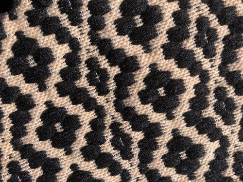 farbe:Schwarz