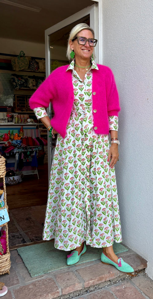 color:pink
