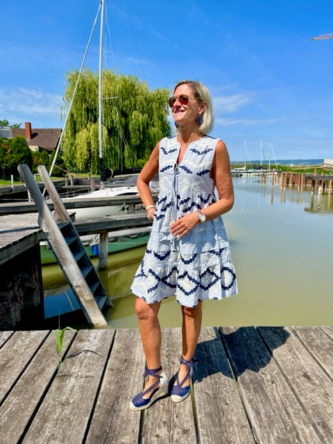 Dress Naxos short sleevless