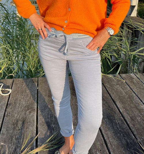 Stretch Jean Joggingstyle light grey