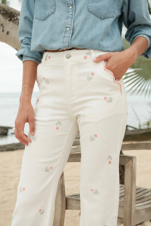 Bestickte Jeans "Flower on white"