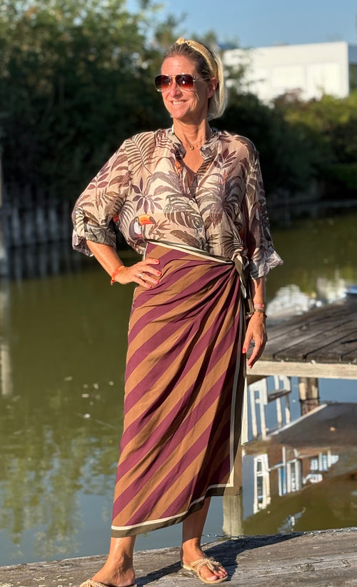 Have One Set Pareo long "Stripes" Camel/wine mit Blouse im Jungleprint