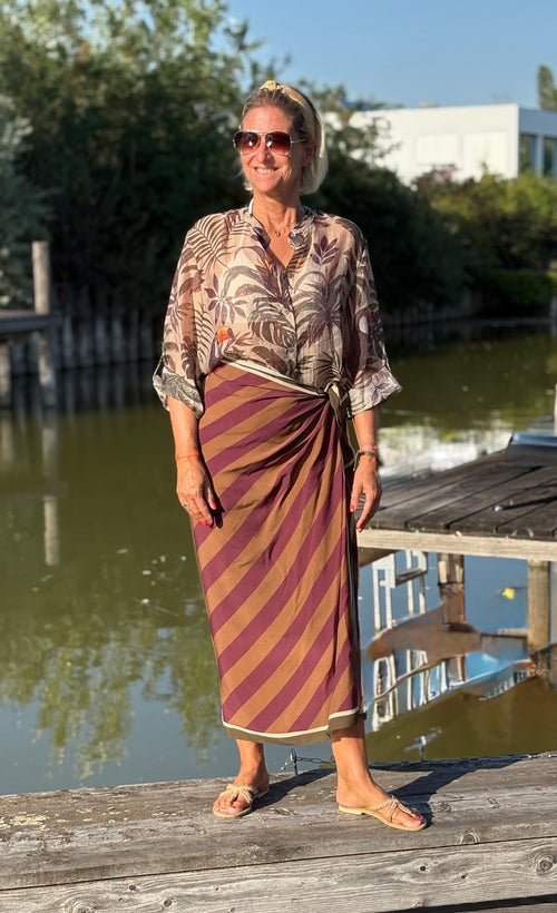 Have One Set Pareo long "Stripes" Camel/wine mit Blouse im Jungleprint