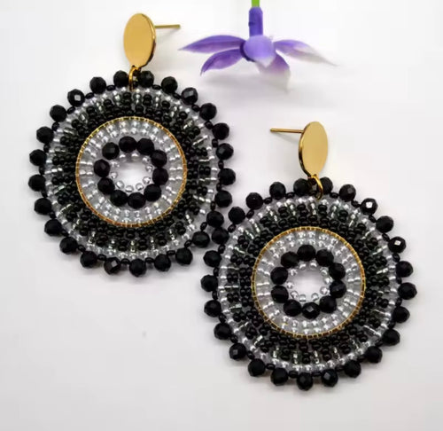 color:schwarz
