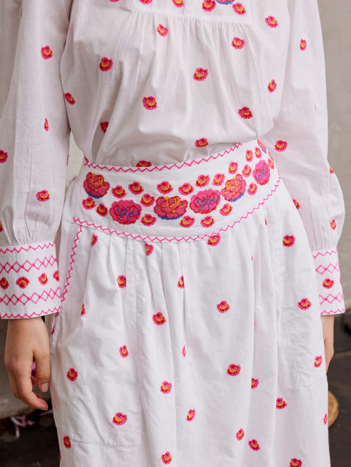 Skirt Curry white roses