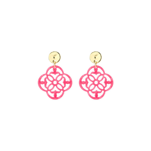 color:pink