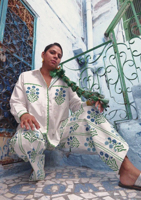 Amer Pants "Blossom" blau