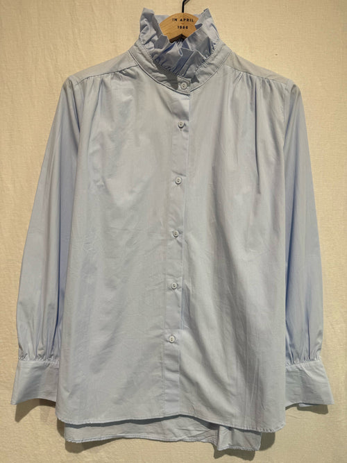 color:hellblau