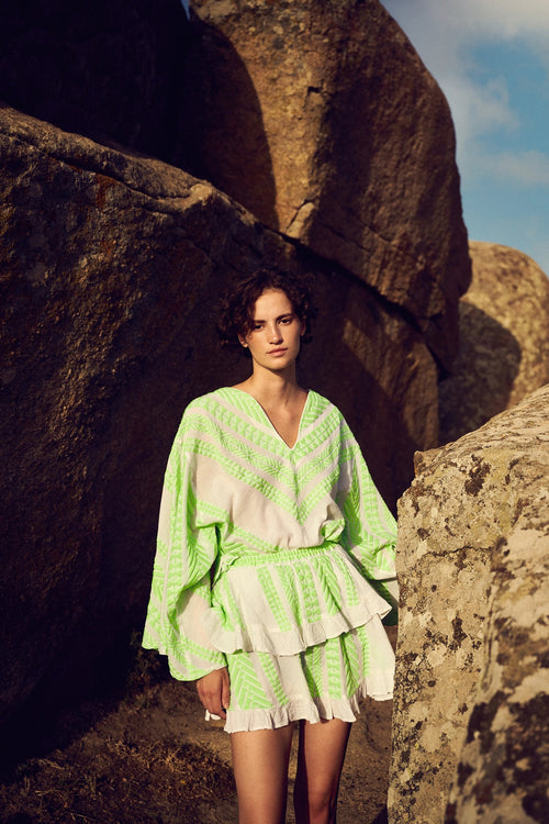 Kurzer Rock Folegandros