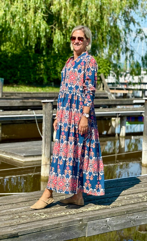 Long Dress "Niki" Ikat blue/salmon
