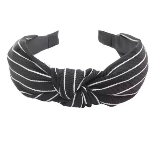 color:schwarz