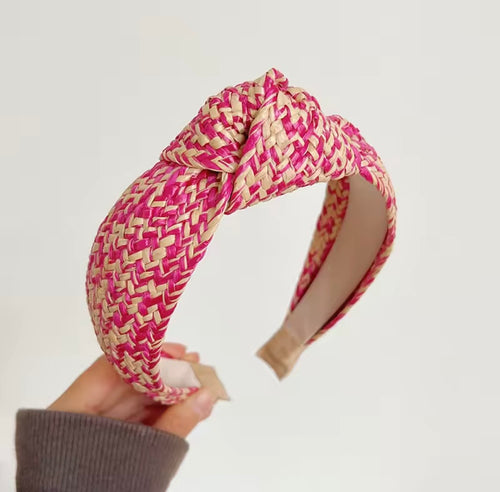 color:pink
