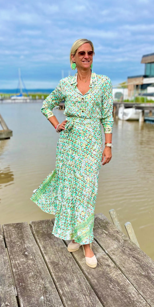 Seidenbluse "Kamuru" green Patch