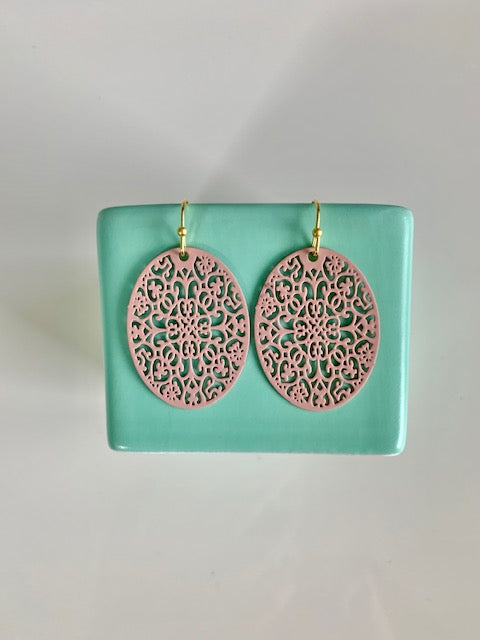 Ohrringe filigranes Ornament soft pink