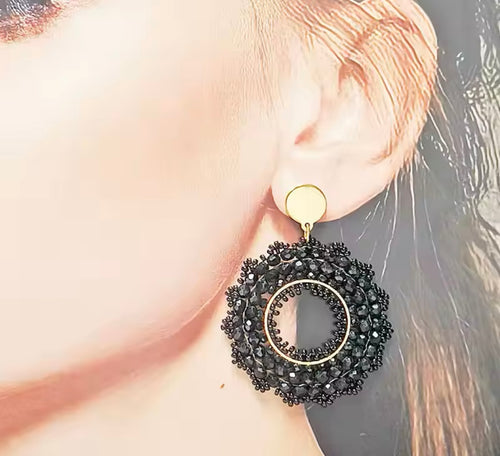 farbe:Schwarz