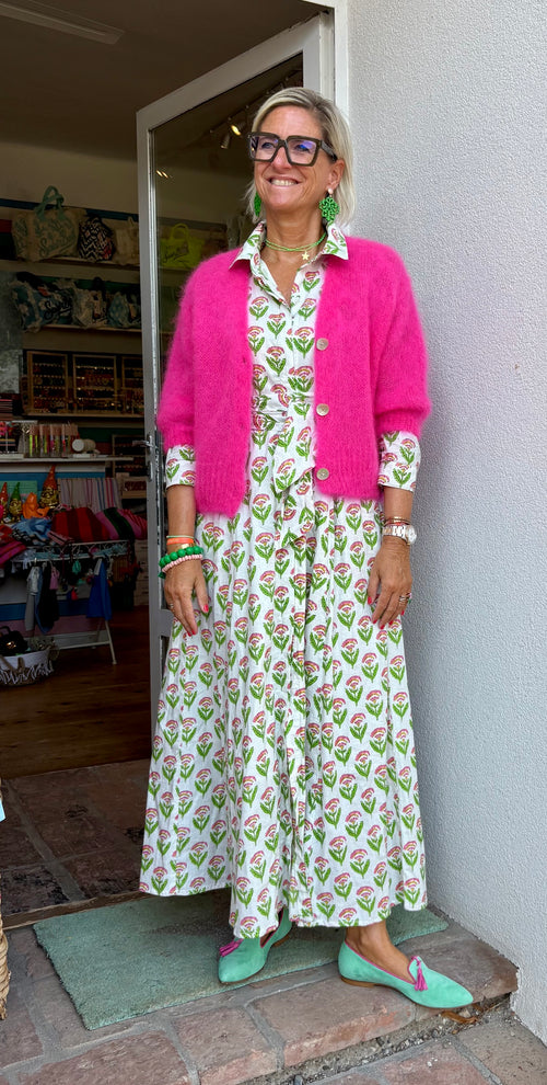 color:pink