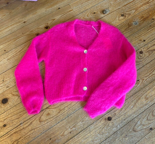 color:pink