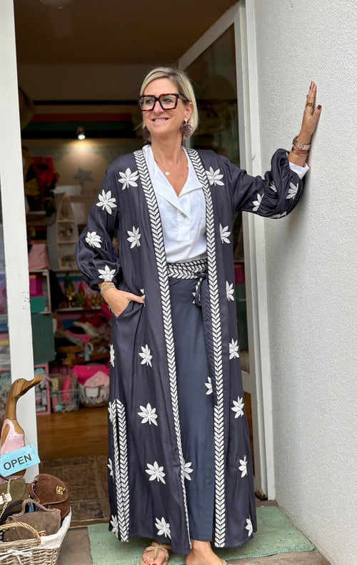 Kimono Lotus Flower navy/white