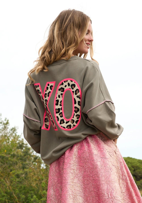 Miss Goodlife Roundneck Sweater XO Paillette olive