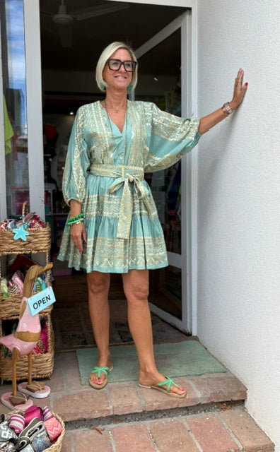 Kori Dress Rhodos mit Gürtel salbei