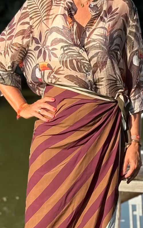 Have One Set Pareo long "Stripes" Camel/wine mit Blouse im Jungleprint