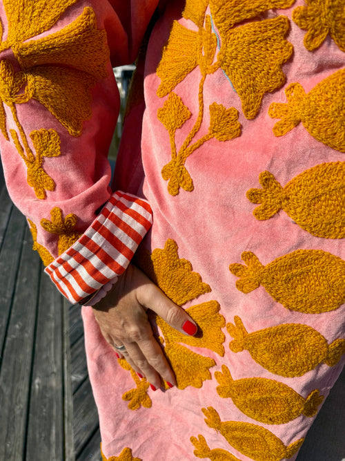 Velvet Suzani Kimono Mantel rosa/beige