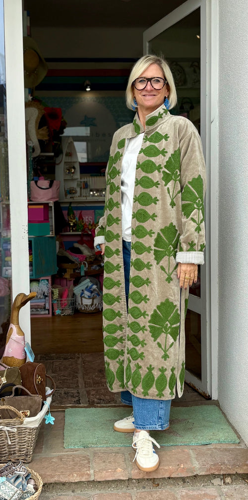 Velvet Suzani Kimono Mantel beige/grün
