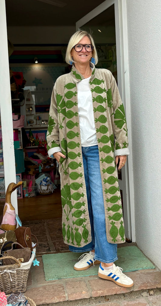 Velvet Suzani Kimono Mantel beige/grün