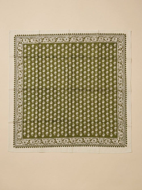 color:khaki