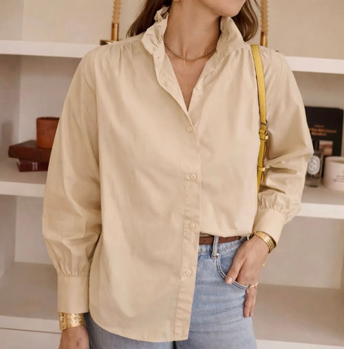 color:beige