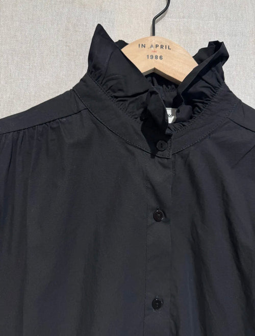 color:schwarz